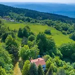 Mountain House Emerald Dream Vela Ucka