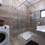 Mountain House Emerald Dream Vela Ucka