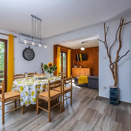 Mountain House Emerald Dream